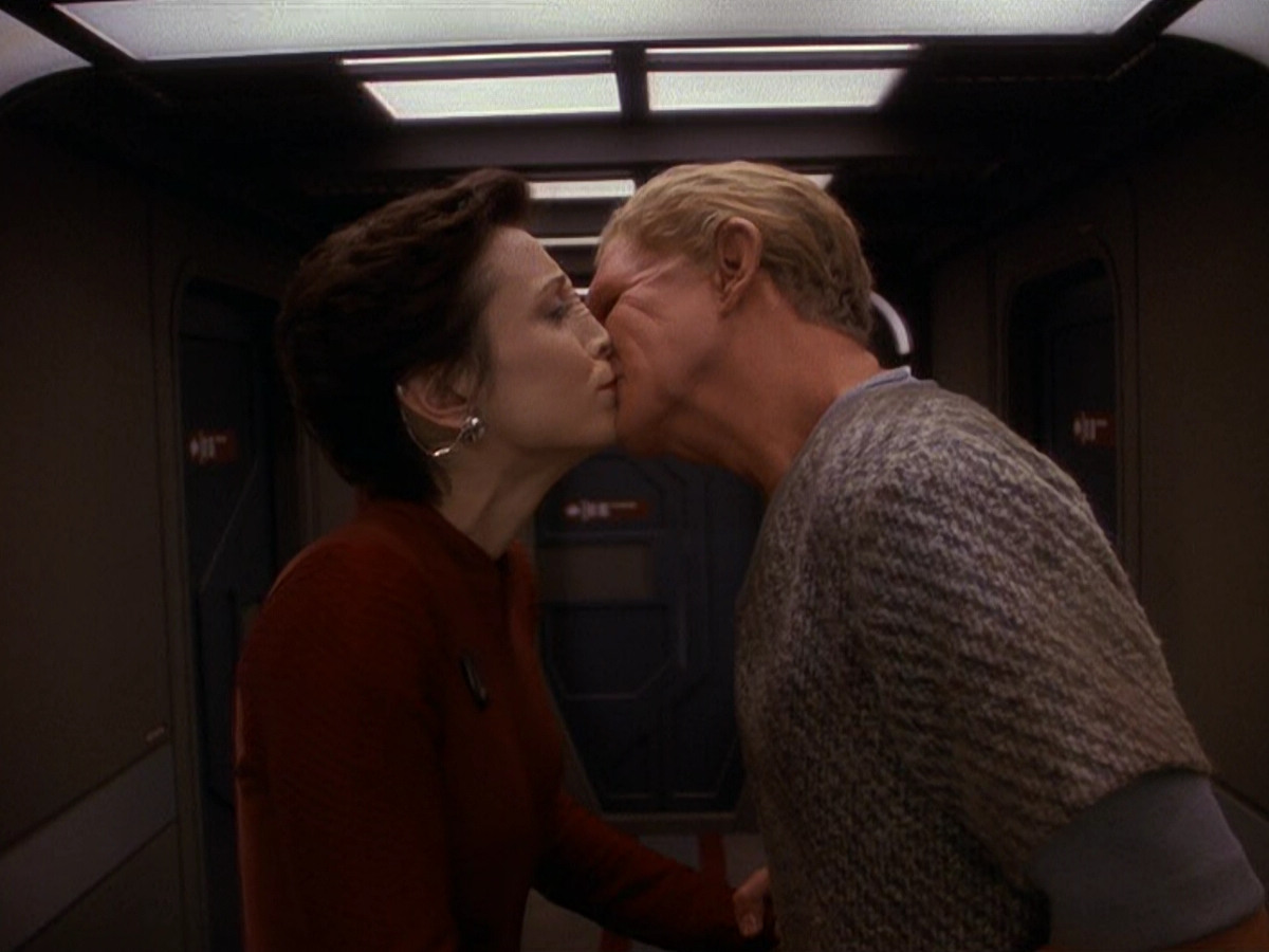 extant_StarTrek_DS9_5x22-ChildrenOfTime_03292.jpg