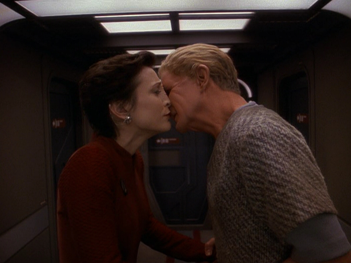 extant_StarTrek_DS9_5x22-ChildrenOfTime_03293.jpg