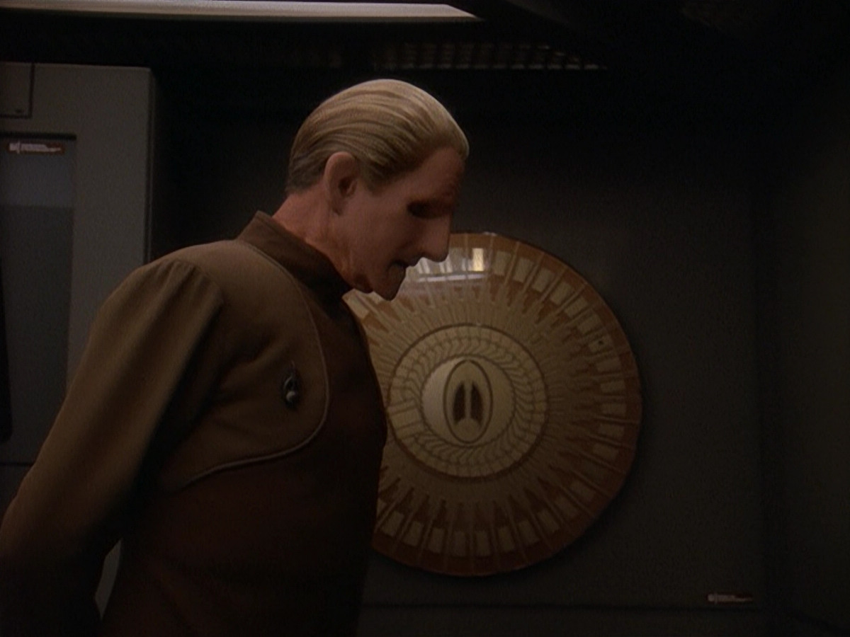 extant_StarTrek_DS9_5x22-ChildrenOfTime_03677.jpg