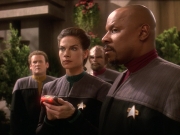 extant_StarTrek_DS9_5x22-ChildrenOfTime_00633.jpg