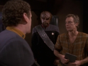 extant_StarTrek_DS9_5x22-ChildrenOfTime_00873.jpg