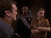 Filename=extant_StarTrek_DS9_5x22-ChildrenOfTime_00926.jpg
Filesize=169KiB
Dimensions=1200x900
Date added=Dec 20, 2019 extant_StarTrek_DS9_5x22-ChildrenOfTime_00926.jpg