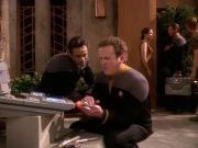 Filename=extant_StarTrek_DS9_5x22-ChildrenOfTime_01717.jpg
Filesize=222KiB
Dimensions=1200x900
Date added=Dec 20, 2019 extant_StarTrek_DS9_5x22-ChildrenOfTime_01717.jpg