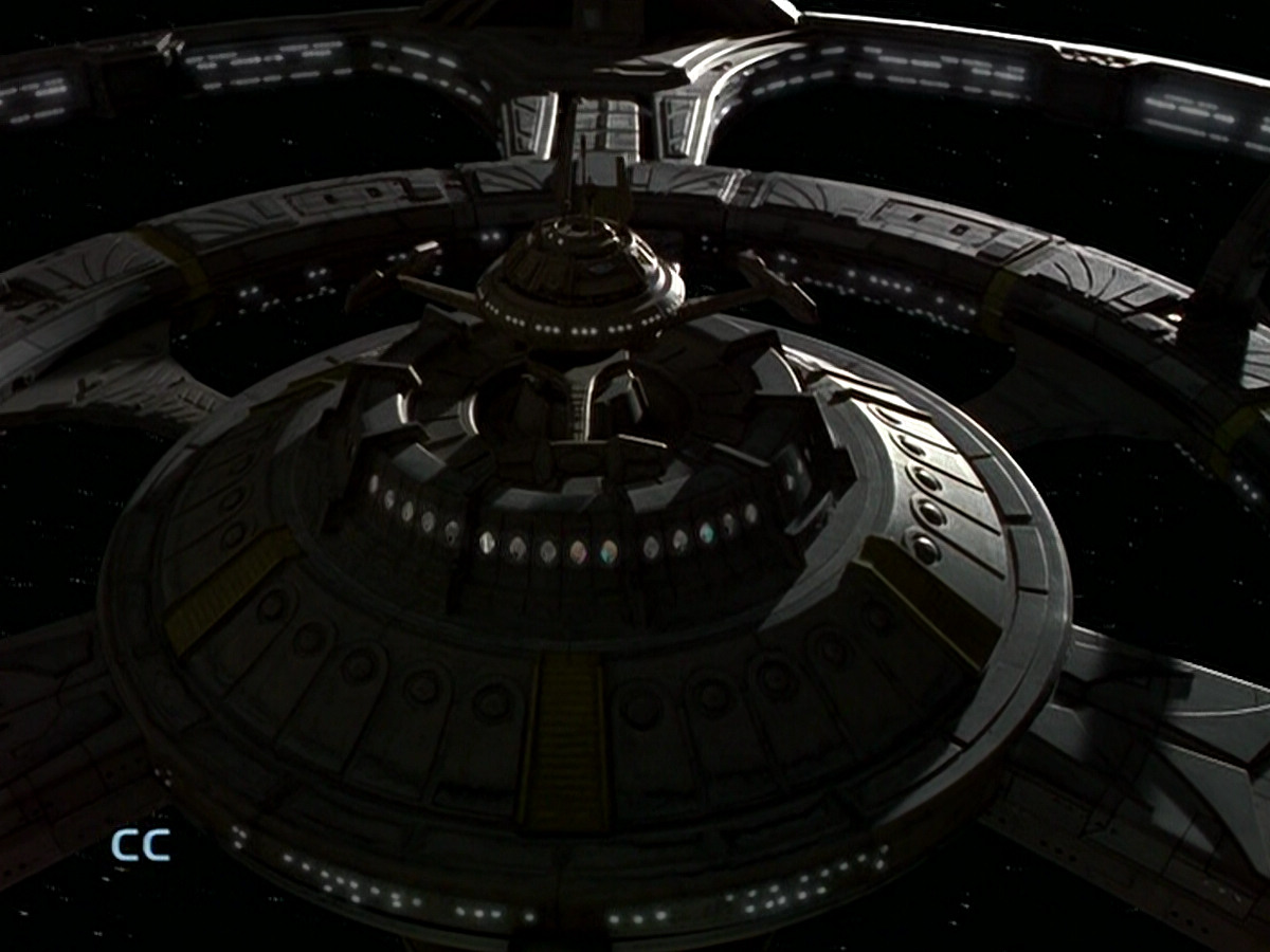 extant_StarTrek_DS9_5x23-BlazeOfGlory_00004.jpg