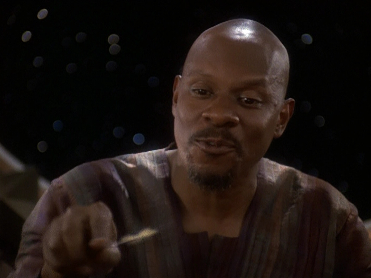 extant_StarTrek_DS9_5x23-BlazeOfGlory_00052.jpg