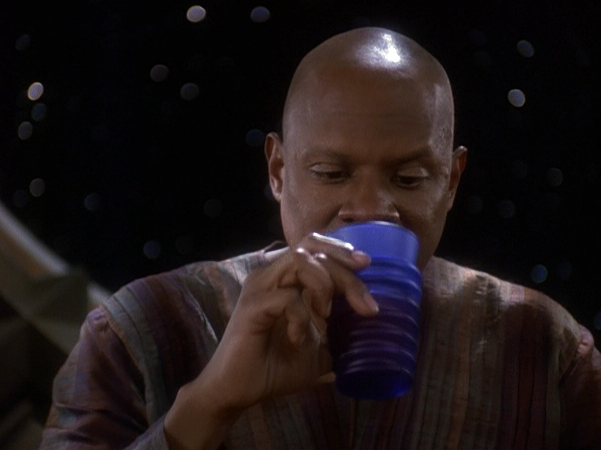 extant_StarTrek_DS9_5x23-BlazeOfGlory_00152.jpg