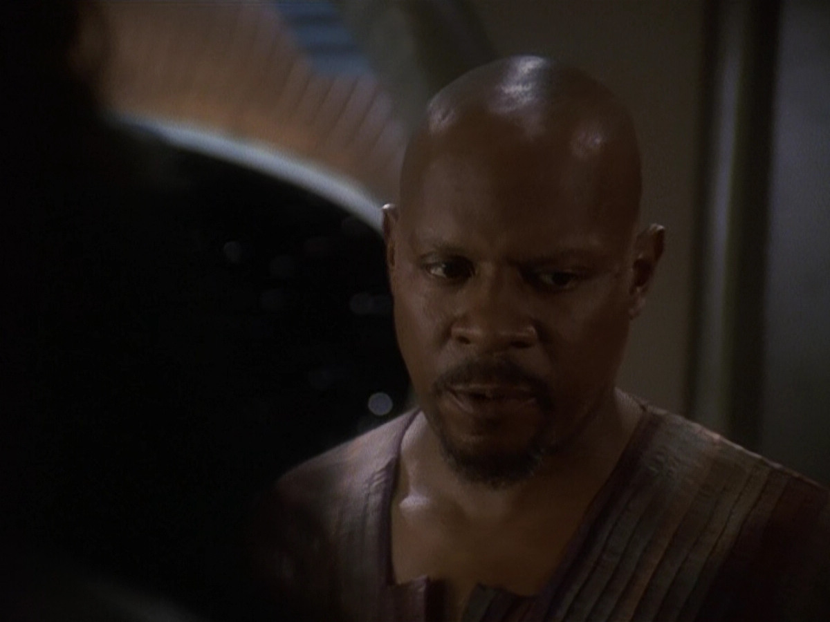 extant_StarTrek_DS9_5x23-BlazeOfGlory_00327.jpg