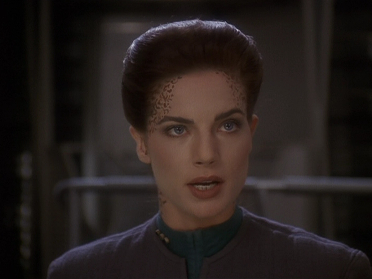 extant_StarTrek_DS9_5x23-BlazeOfGlory_00586.jpg