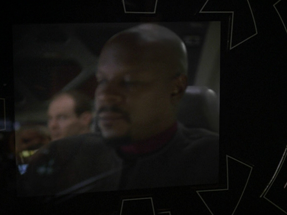 extant_StarTrek_DS9_5x23-BlazeOfGlory_01235.jpg
