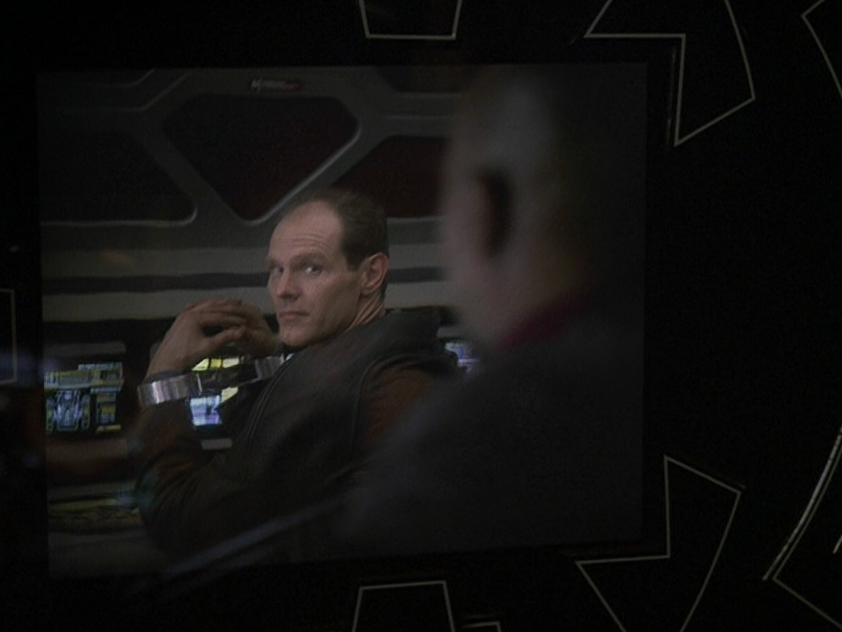 extant_StarTrek_DS9_5x23-BlazeOfGlory_01237.jpg