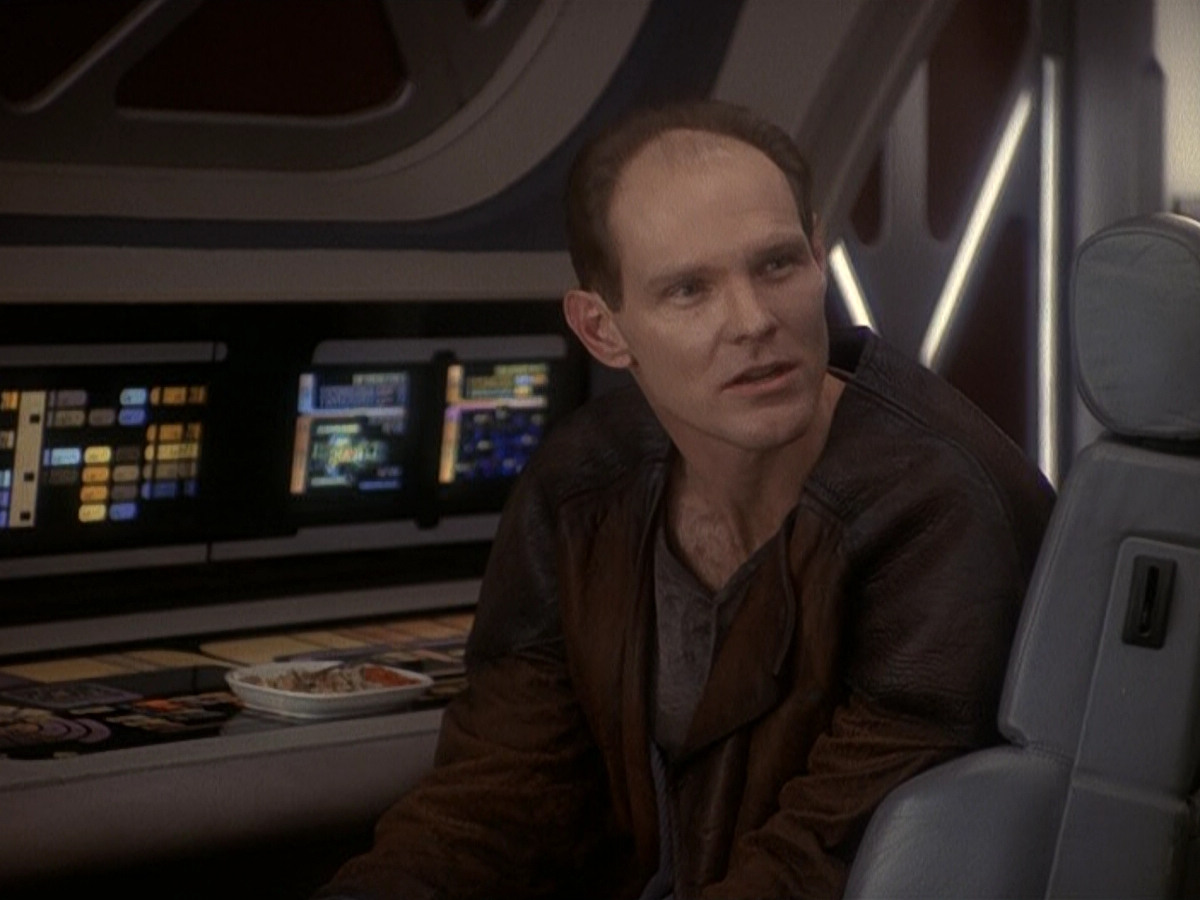 extant_StarTrek_DS9_5x23-BlazeOfGlory_01331.jpg