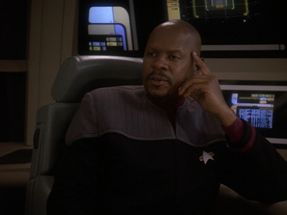 extant_StarTrek_DS9_5x23-BlazeOfGlory_01338.jpg