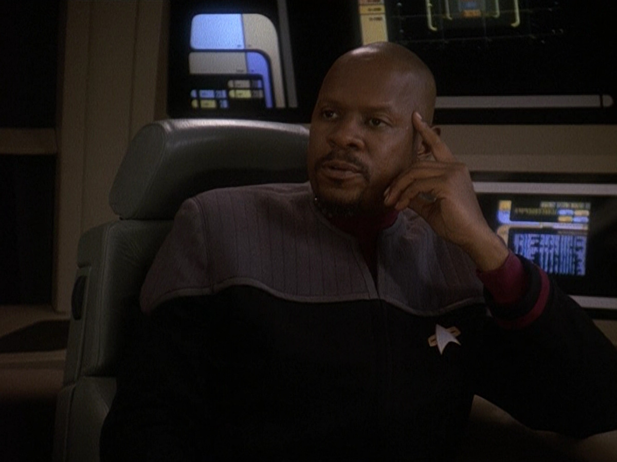 extant_StarTrek_DS9_5x23-BlazeOfGlory_01339.jpg