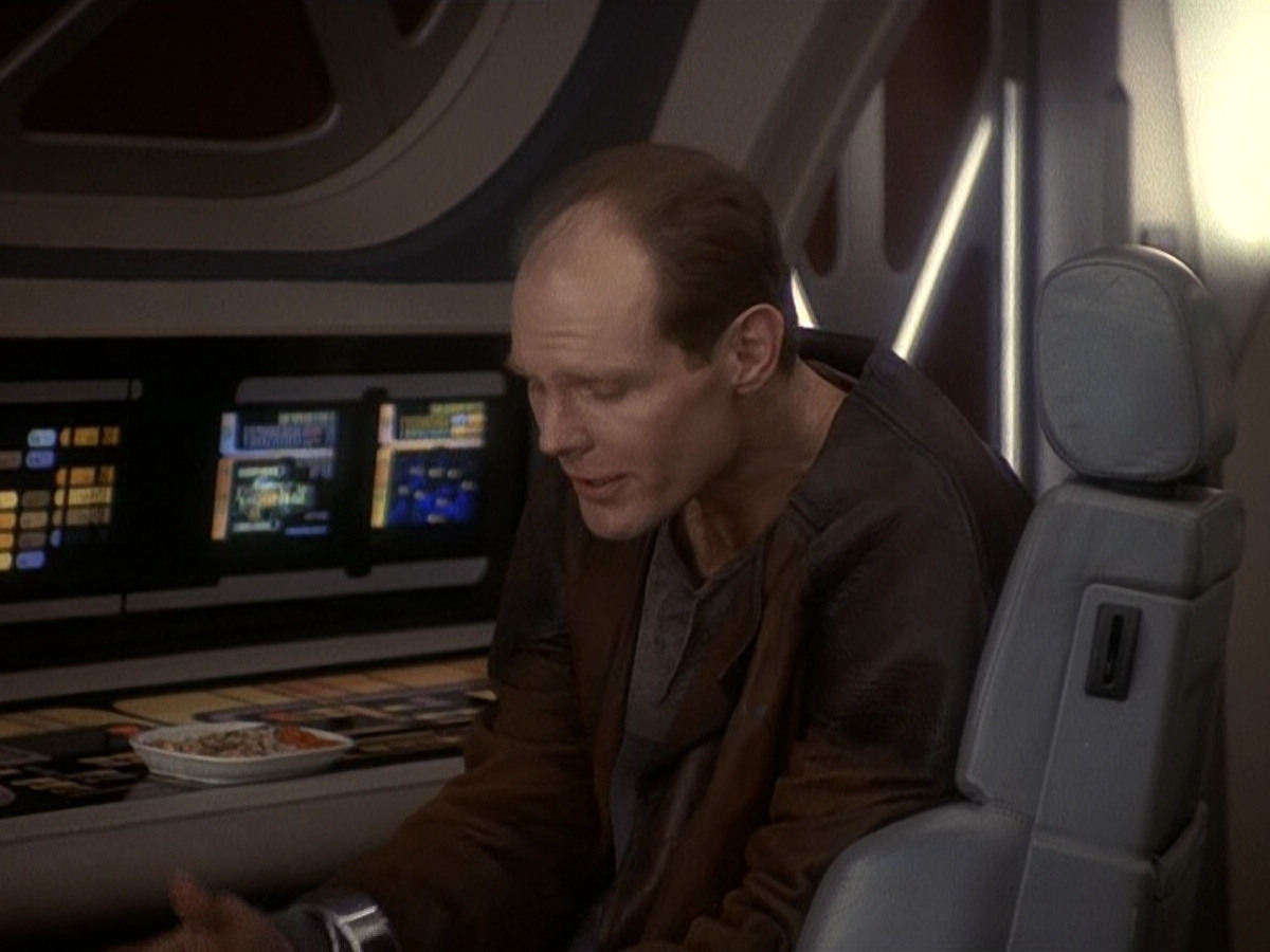 extant_StarTrek_DS9_5x23-BlazeOfGlory_01347.jpg