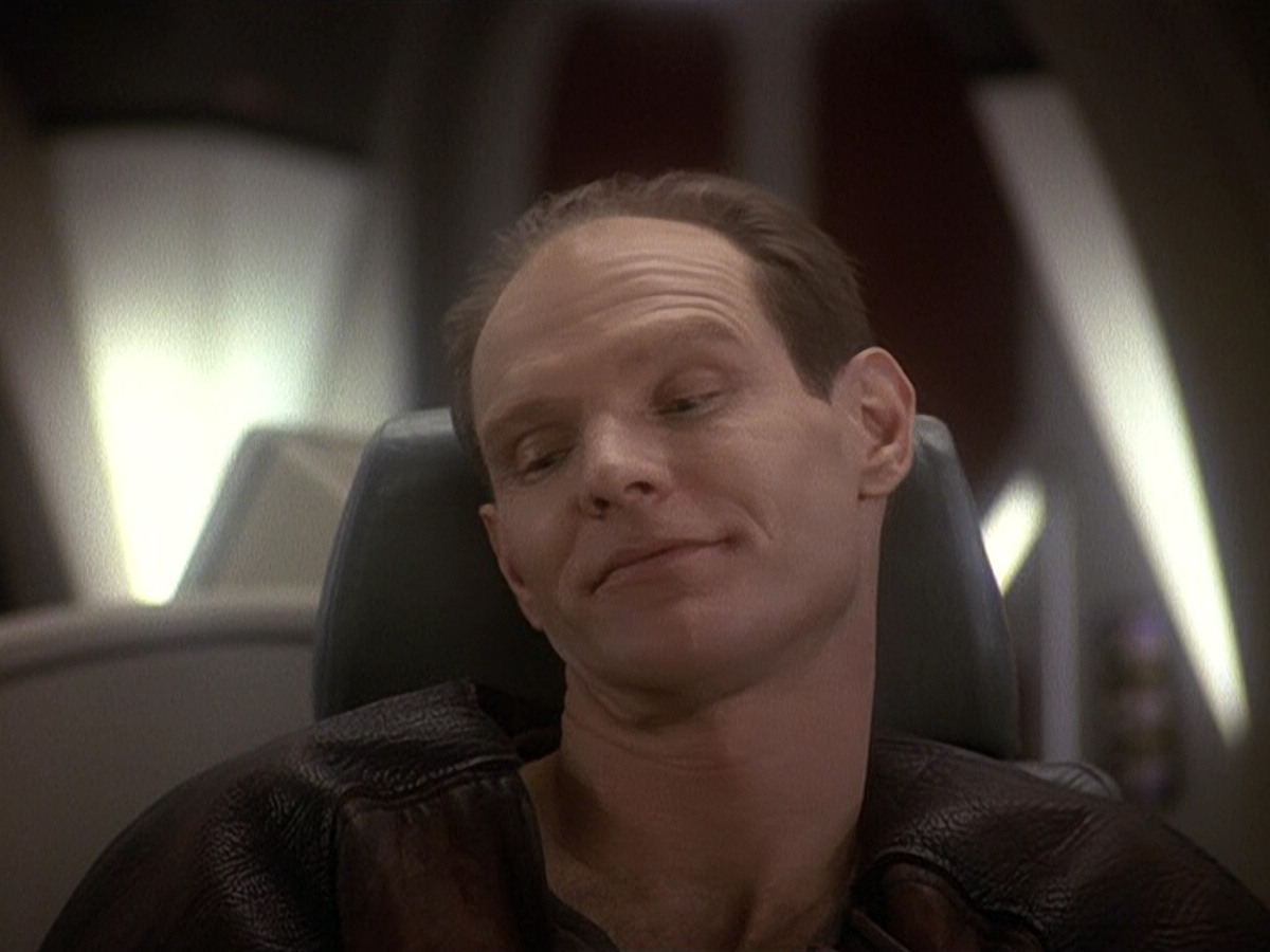 extant_StarTrek_DS9_5x23-BlazeOfGlory_01355.jpg