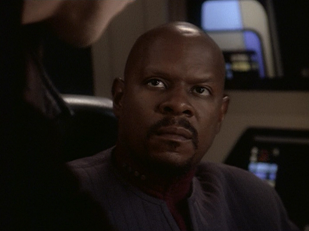 extant_StarTrek_DS9_5x23-BlazeOfGlory_01481.jpg