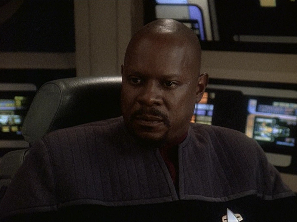 extant_StarTrek_DS9_5x23-BlazeOfGlory_01673.jpg