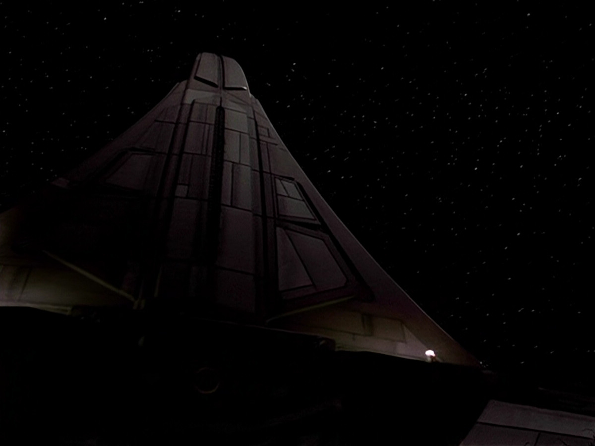 extant_StarTrek_DS9_5x23-BlazeOfGlory_01695.jpg