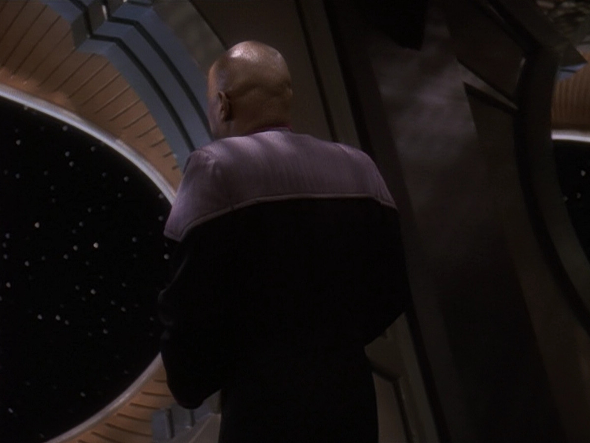 extant_StarTrek_DS9_5x23-BlazeOfGlory_03740.jpg