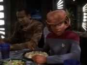 extant_StarTrek_DS9_5x23-BlazeOfGlory_00075.jpg