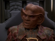 extant_StarTrek_DS9_5x23-BlazeOfGlory_01071.jpg