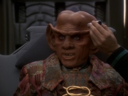 extant_StarTrek_DS9_5x23-BlazeOfGlory_01108.jpg