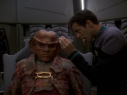 extant_StarTrek_DS9_5x23-BlazeOfGlory_01126.jpg