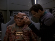 extant_StarTrek_DS9_5x23-BlazeOfGlory_01131.jpg