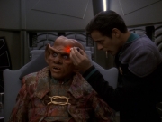 extant_StarTrek_DS9_5x23-BlazeOfGlory_01132.jpg