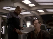 extant_StarTrek_DS9_5x23-BlazeOfGlory_01255.jpg
