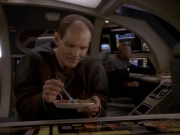 extant_StarTrek_DS9_5x23-BlazeOfGlory_01271.jpg