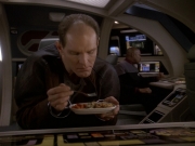 extant_StarTrek_DS9_5x23-BlazeOfGlory_01273.jpg