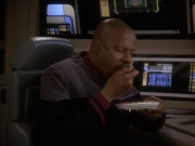extant_StarTrek_DS9_5x23-BlazeOfGlory_01298.jpg