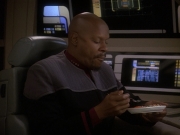 extant_StarTrek_DS9_5x23-BlazeOfGlory_01303.jpg