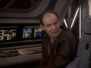extant_StarTrek_DS9_5x23-BlazeOfGlory_01309.jpg