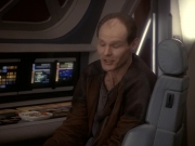 extant_StarTrek_DS9_5x23-BlazeOfGlory_01342.jpg