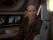 extant_StarTrek_DS9_5x23-BlazeOfGlory_01344.jpg