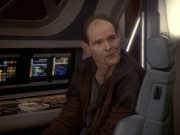 extant_StarTrek_DS9_5x23-BlazeOfGlory_01346.jpg