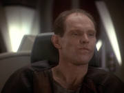 extant_StarTrek_DS9_5x23-BlazeOfGlory_01367.jpg