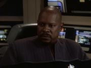 extant_StarTrek_DS9_5x23-BlazeOfGlory_01673.jpg