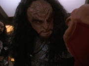 extant_StarTrek_DS9_5x23-BlazeOfGlory_02518.jpg