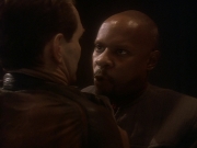 extant_StarTrek_DS9_5x23-BlazeOfGlory_03245.jpg