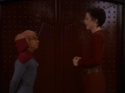 extant_StarTrek_DS9_5x23-BlazeOfGlory_03619.jpg