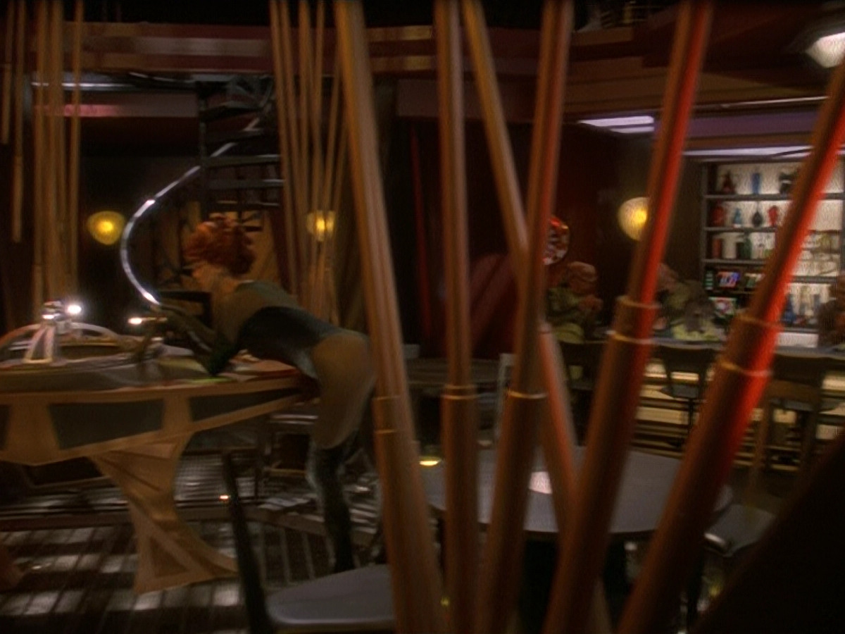 extant_StarTrek_DS9_5x24-EmpokNor_00003.jpg