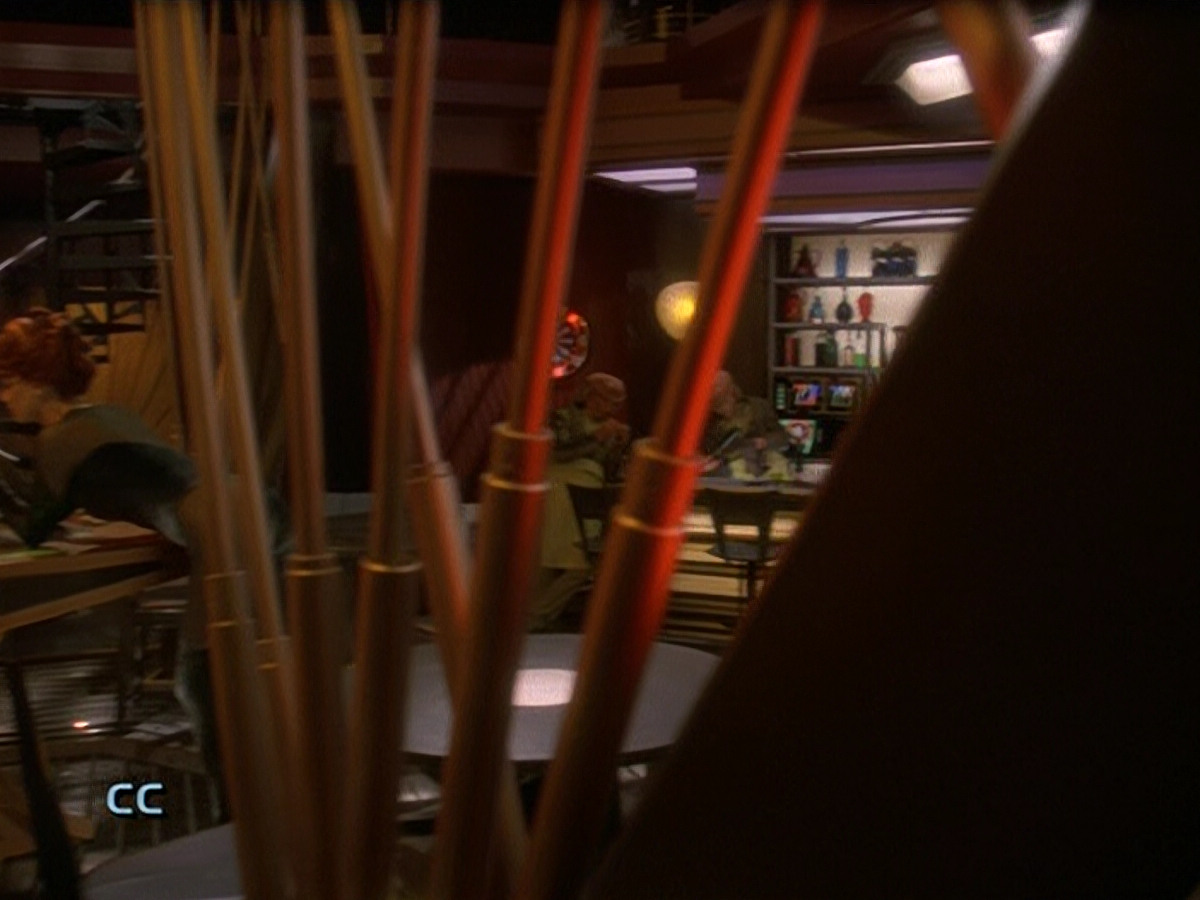 extant_StarTrek_DS9_5x24-EmpokNor_00004.jpg