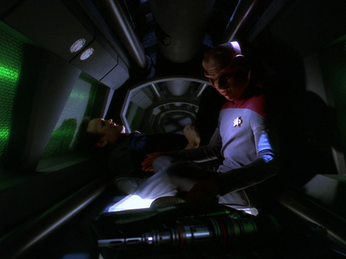 extant_StarTrek_DS9_5x24-EmpokNor_00156.jpg