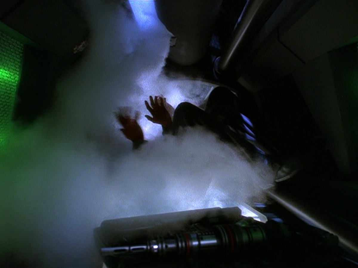 extant_StarTrek_DS9_5x24-EmpokNor_00164.jpg