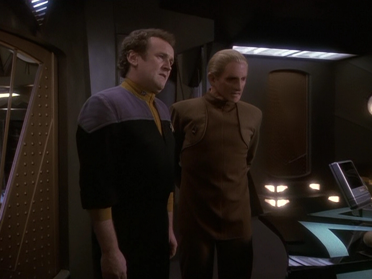 extant_StarTrek_DS9_5x24-EmpokNor_00185.jpg