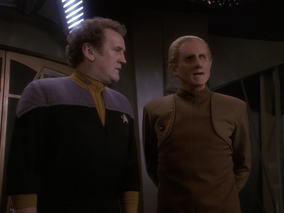 extant_StarTrek_DS9_5x24-EmpokNor_00191.jpg