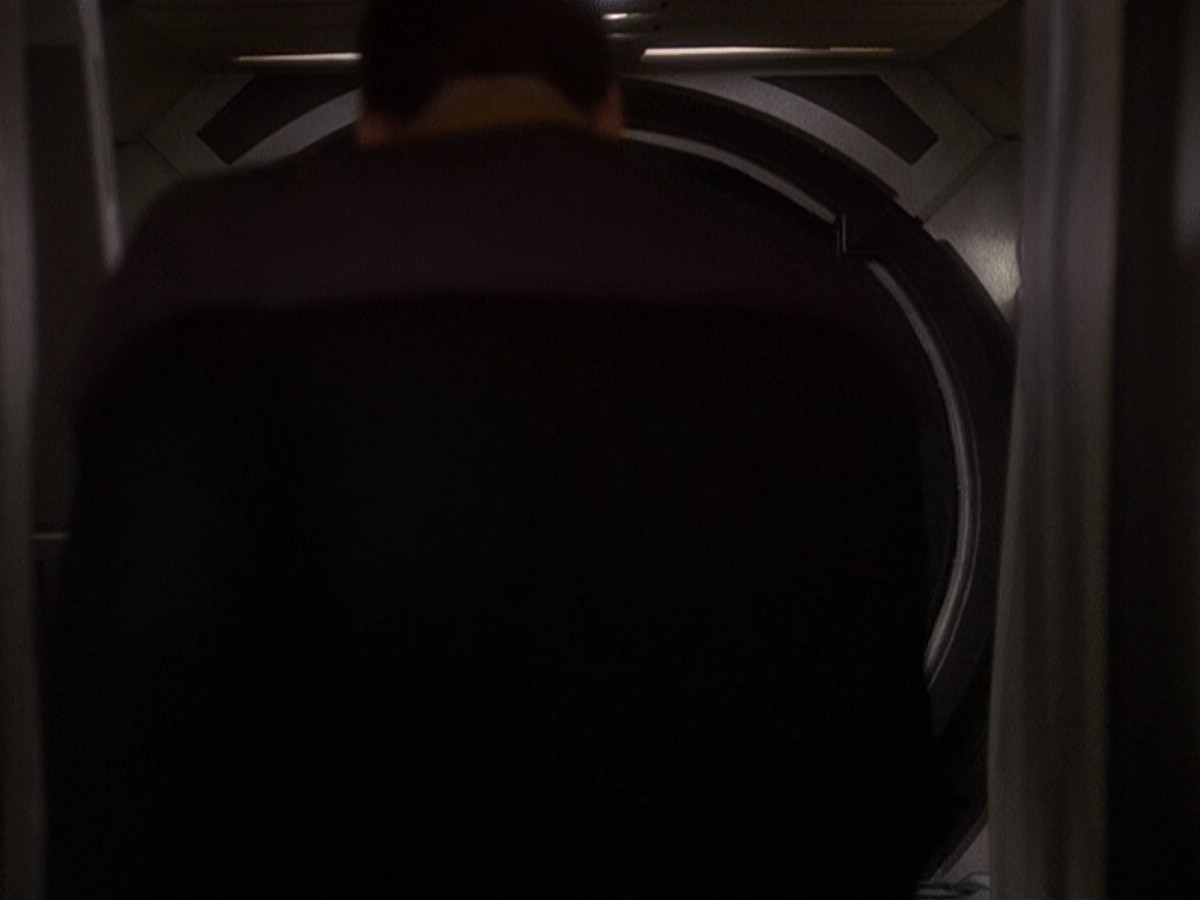 extant_StarTrek_DS9_5x24-EmpokNor_00252.jpg